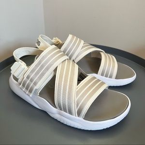 Adidas 90s Sandals with Soft Footbed Cushioning and Adjustable Strap Size 8